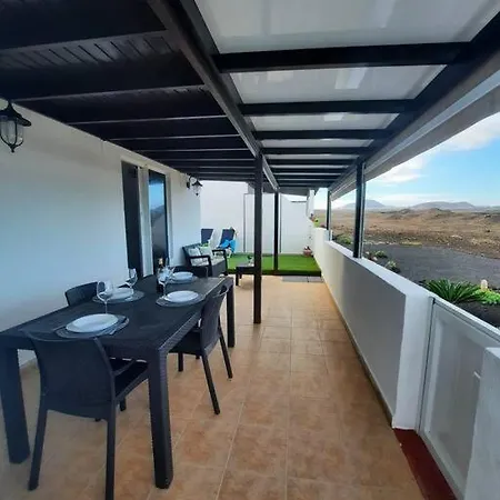 Casa Vista Mar. Apartment Tinajo